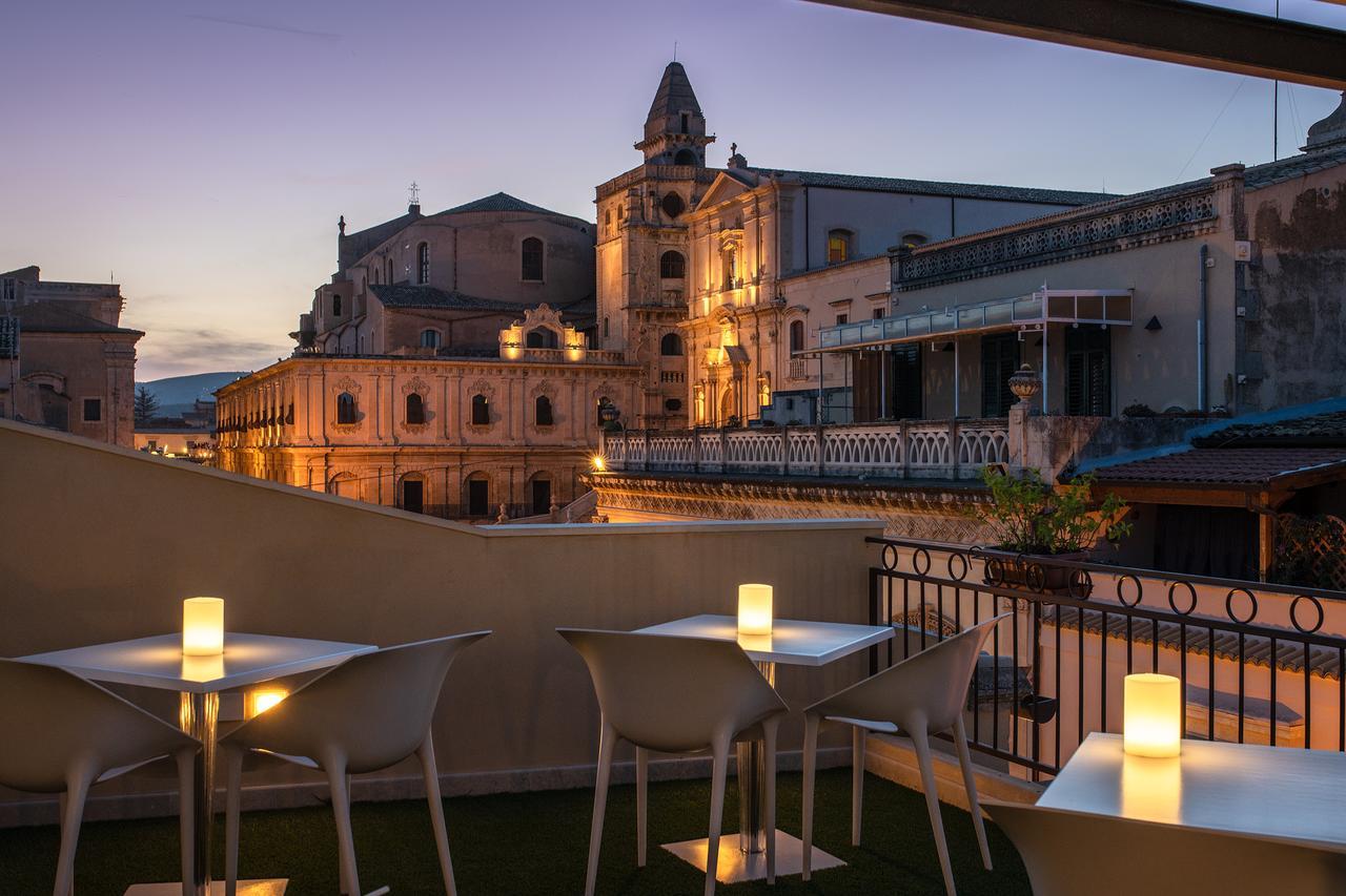 Hotel Porta Reale Noto Extérieur photo